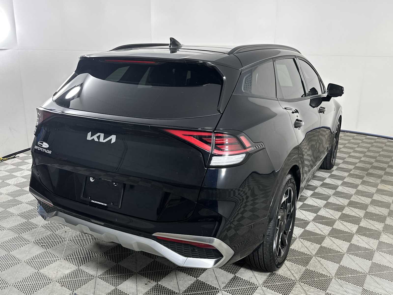 Used 2023 Kia Sportage SX image 8