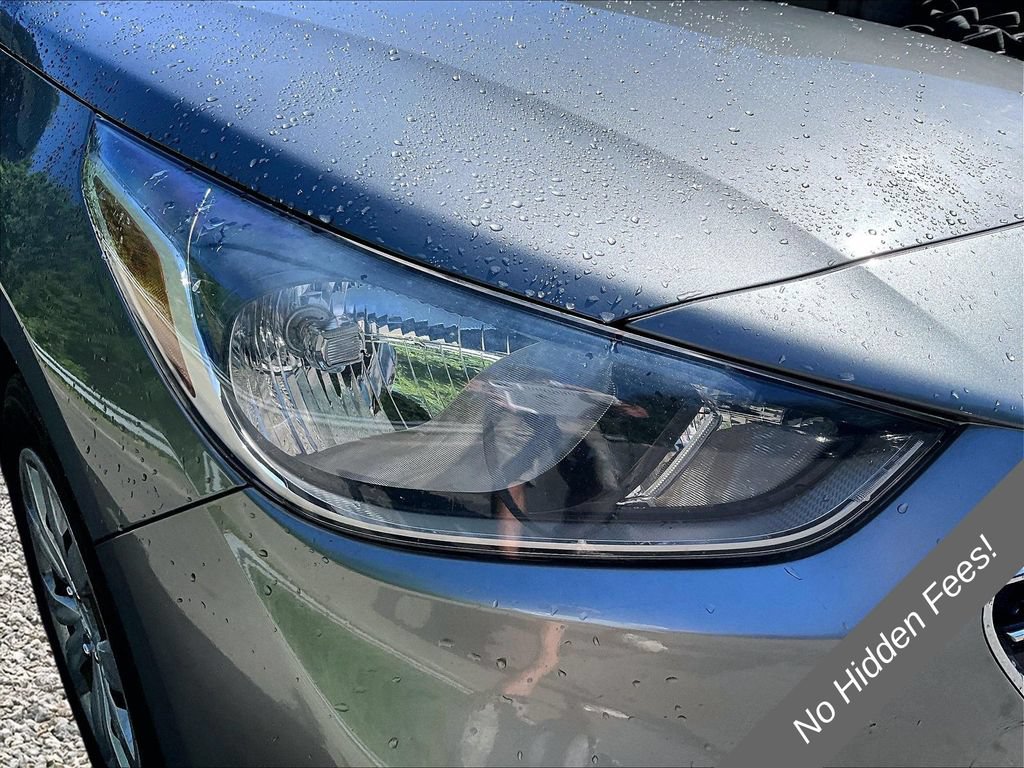 Used 2021 Hyundai Accent SE FWD image 25