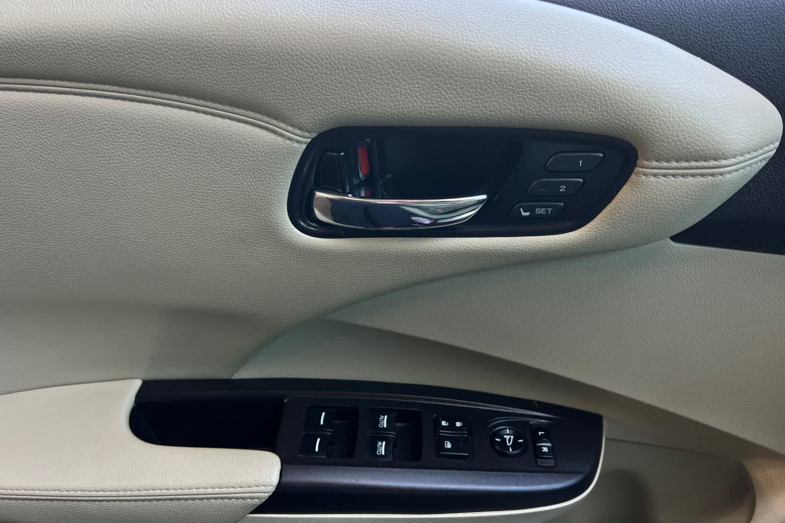 Used 2017 Acura RDX AWD image 13