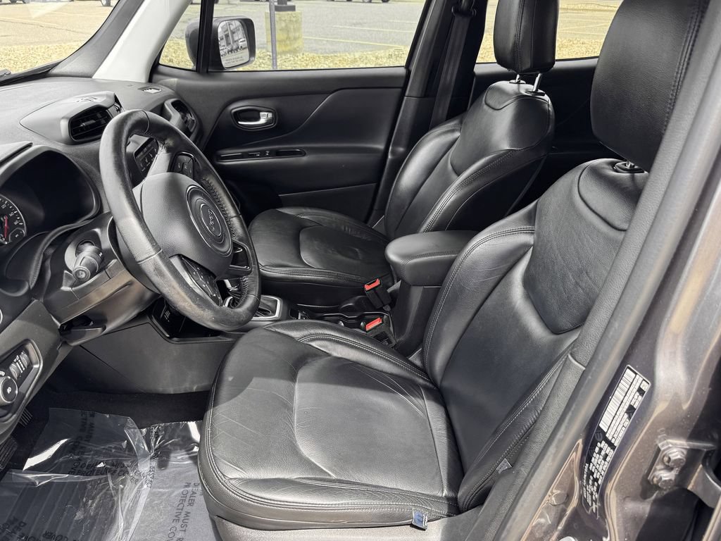 Used 2018 Jeep Renegade Altitude w/ UConnect 8.4 Nav Group AWD/4WD image 14