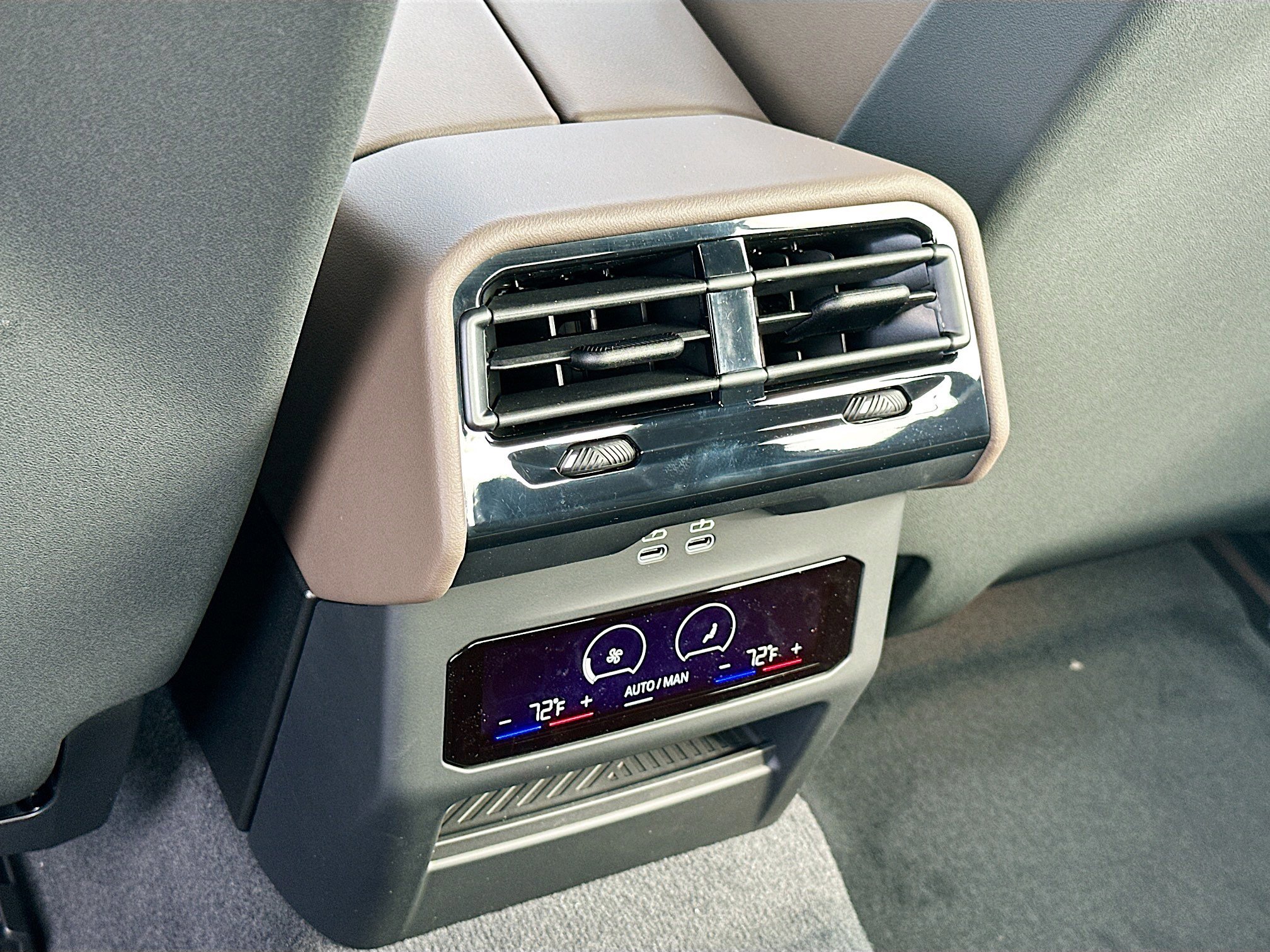 New 2026 BMW 530i 530i w/ Premium Package image 19