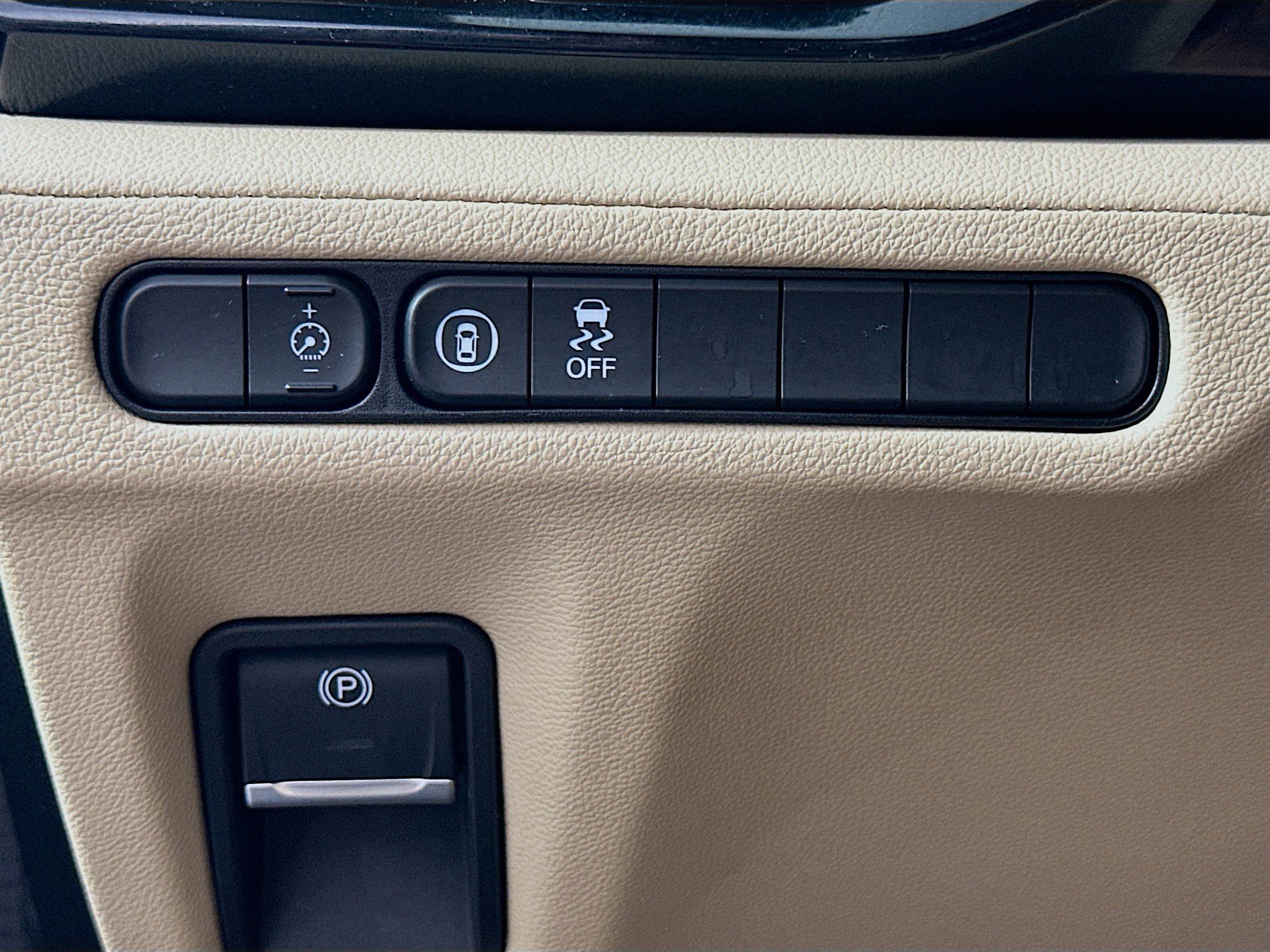 Used 2023 Acura MDX SH-AWD image 17