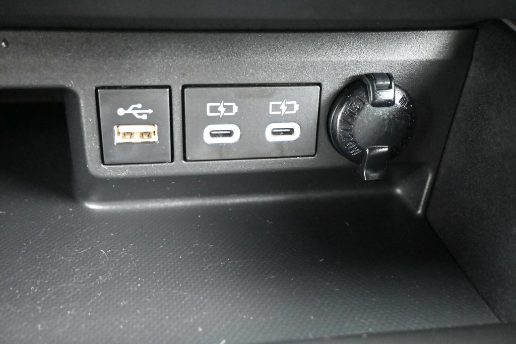 Used 2023 Toyota Highlander XSE FWD image 15
