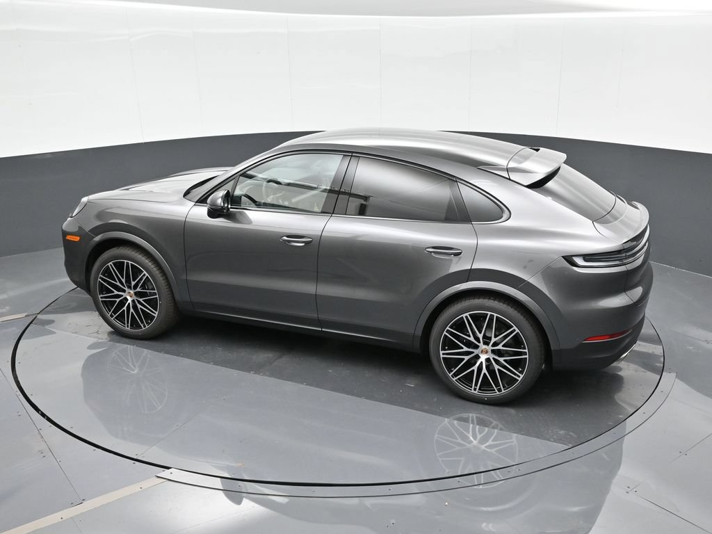 Certified 2025 Porsche Cayenne Coupe AWD/4WD image 27