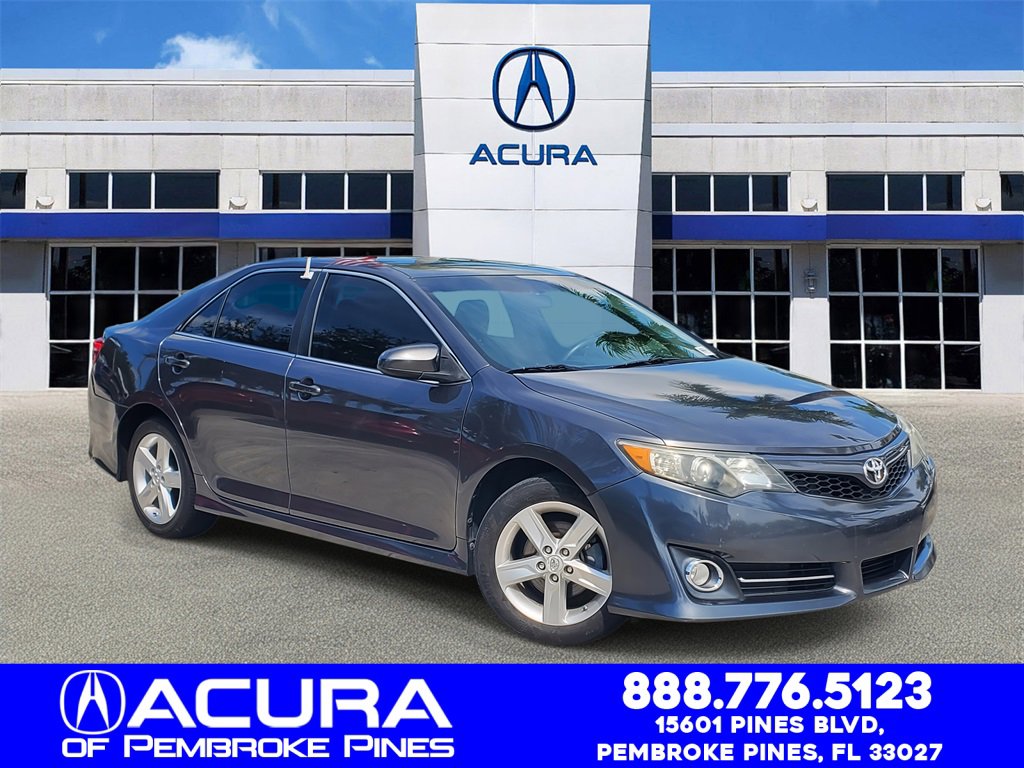 Used 2013 Toyota Camry SE