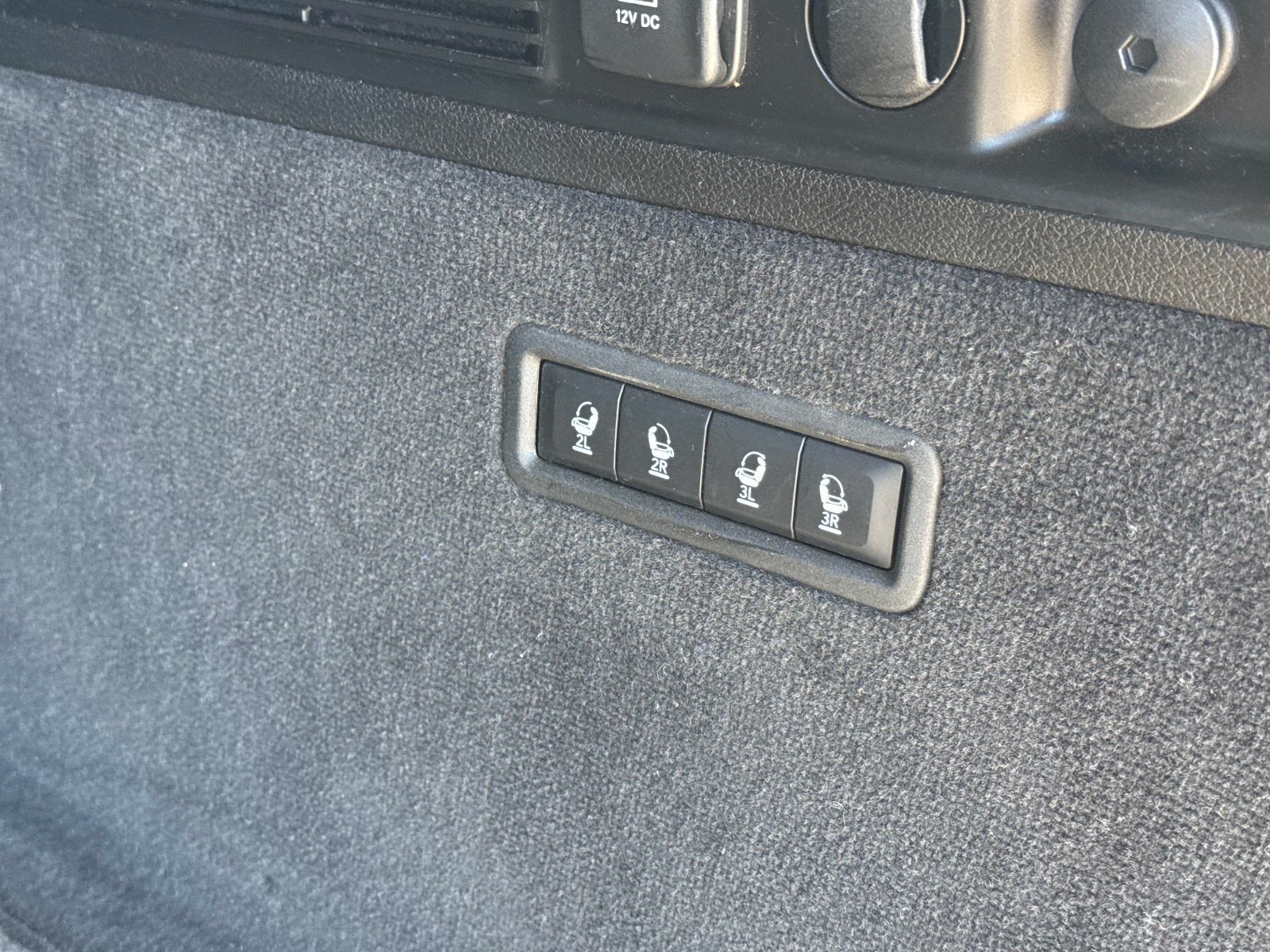 Used 2022 Jeep Grand Wagoneer Series III w/ Rear Seat Video Group 1 AWD/4WD image 14