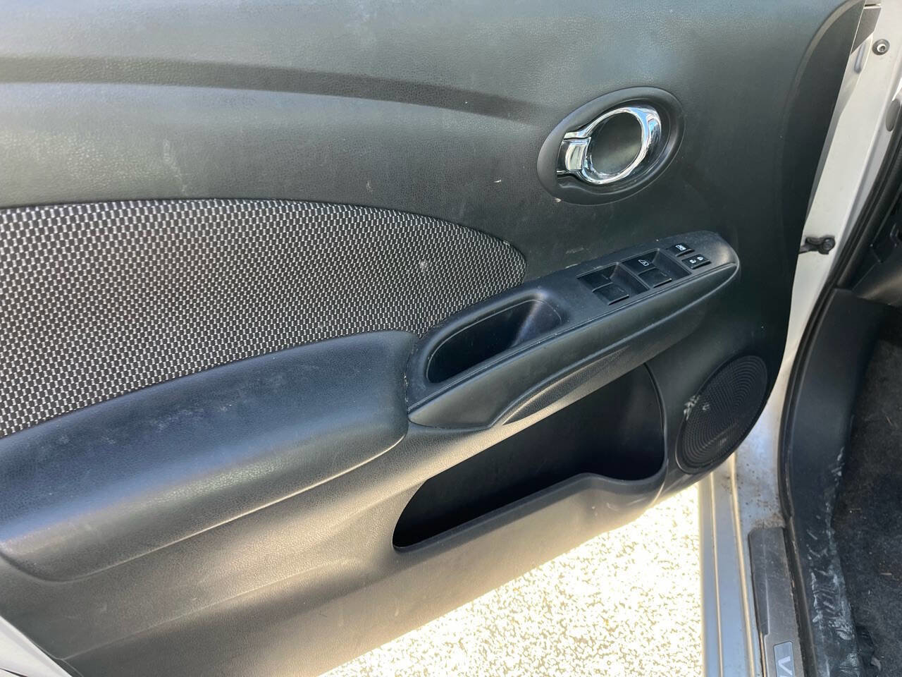 Used 2014 Nissan Versa SL w/ Tech Package image 14