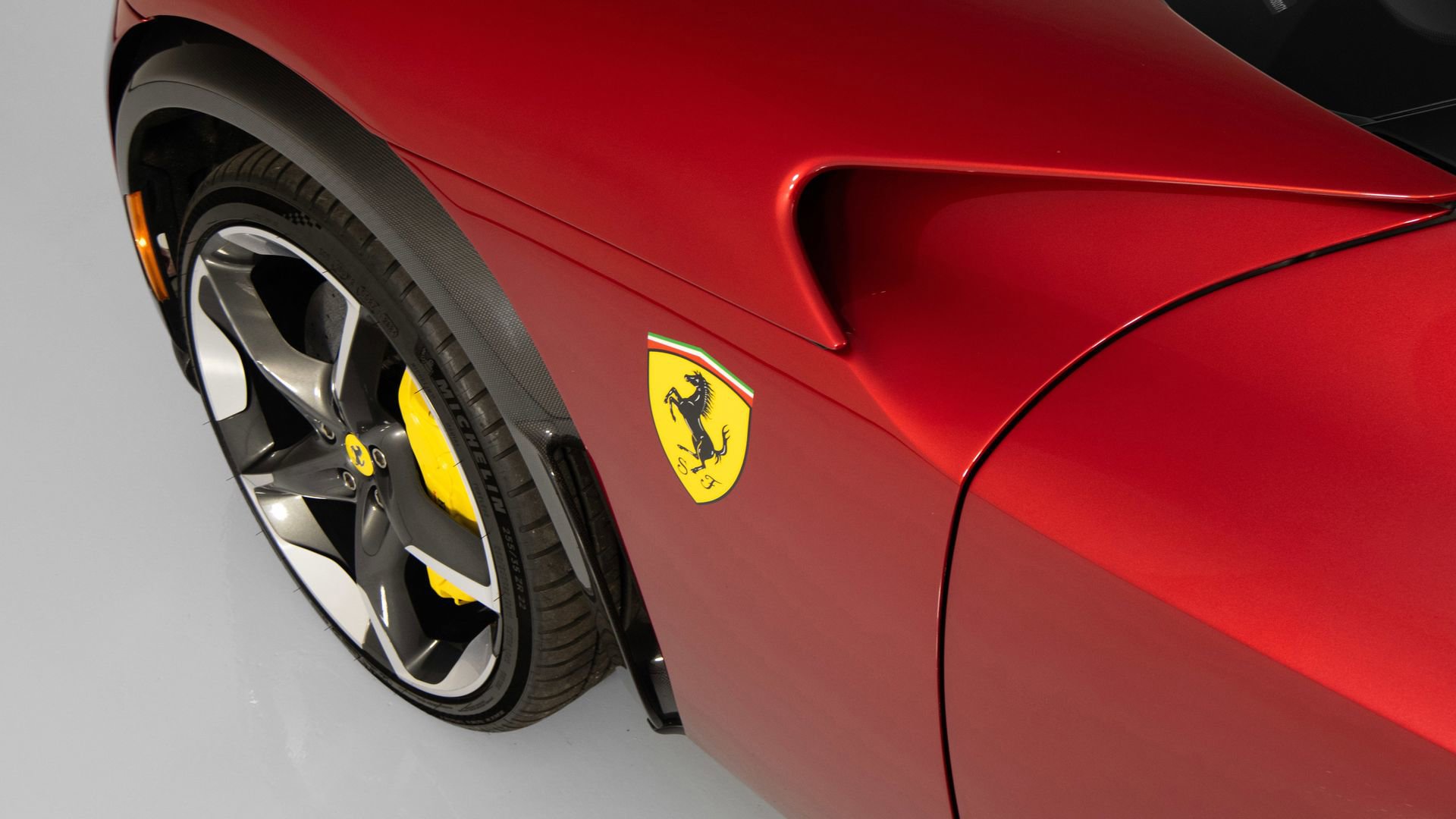 Used 2025 Ferrari Purosangue image 31