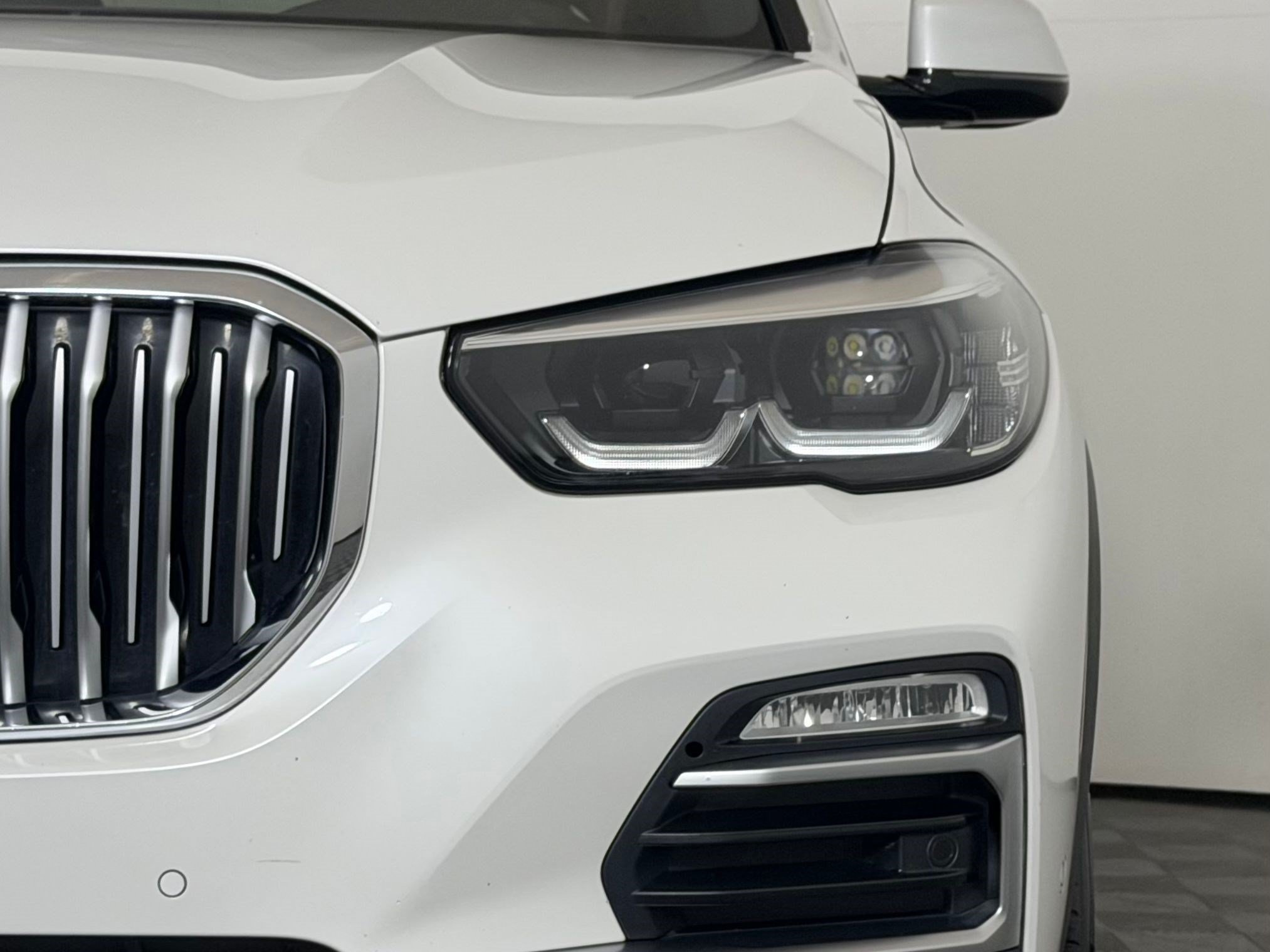Used 2020 BMW X5 xDrive40i w/ Premium Package AWD/4WD image 11