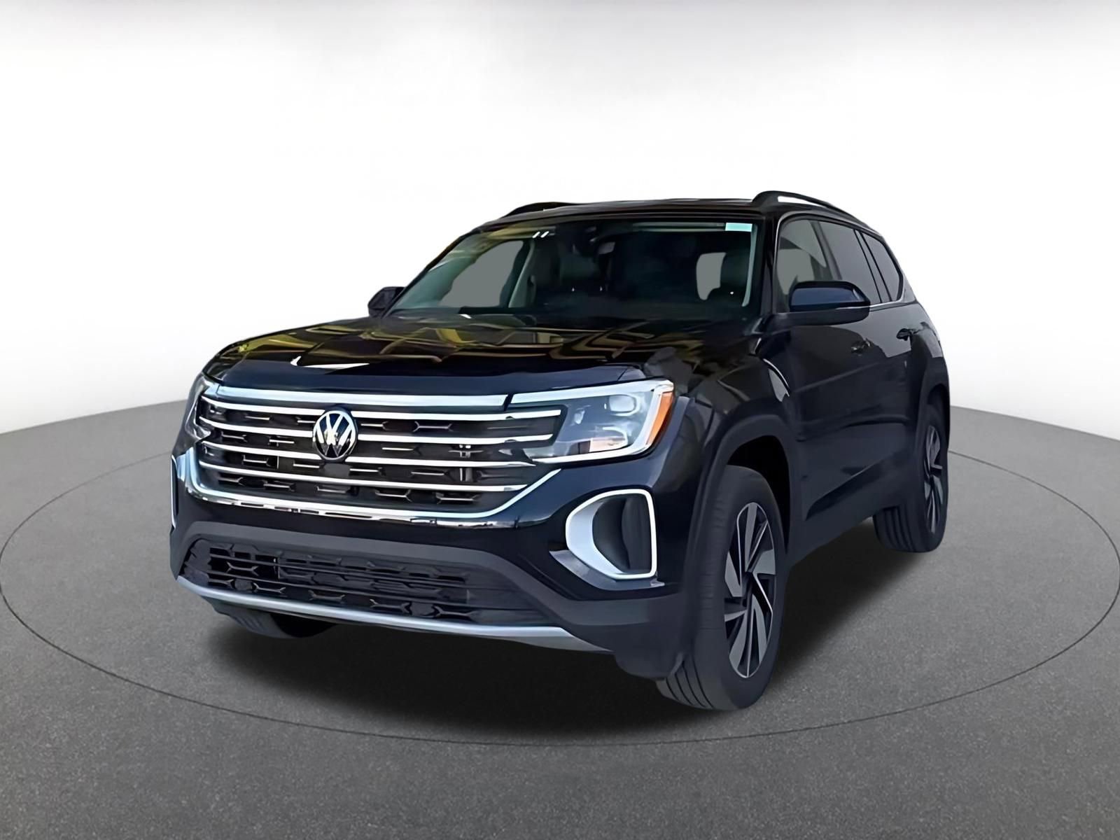 Used 2025 Volkswagen Atlas SE FWD image 4
