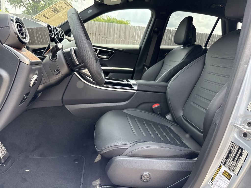 New 2025 Mercedes-Benz GLC 350e 4MATIC image 10