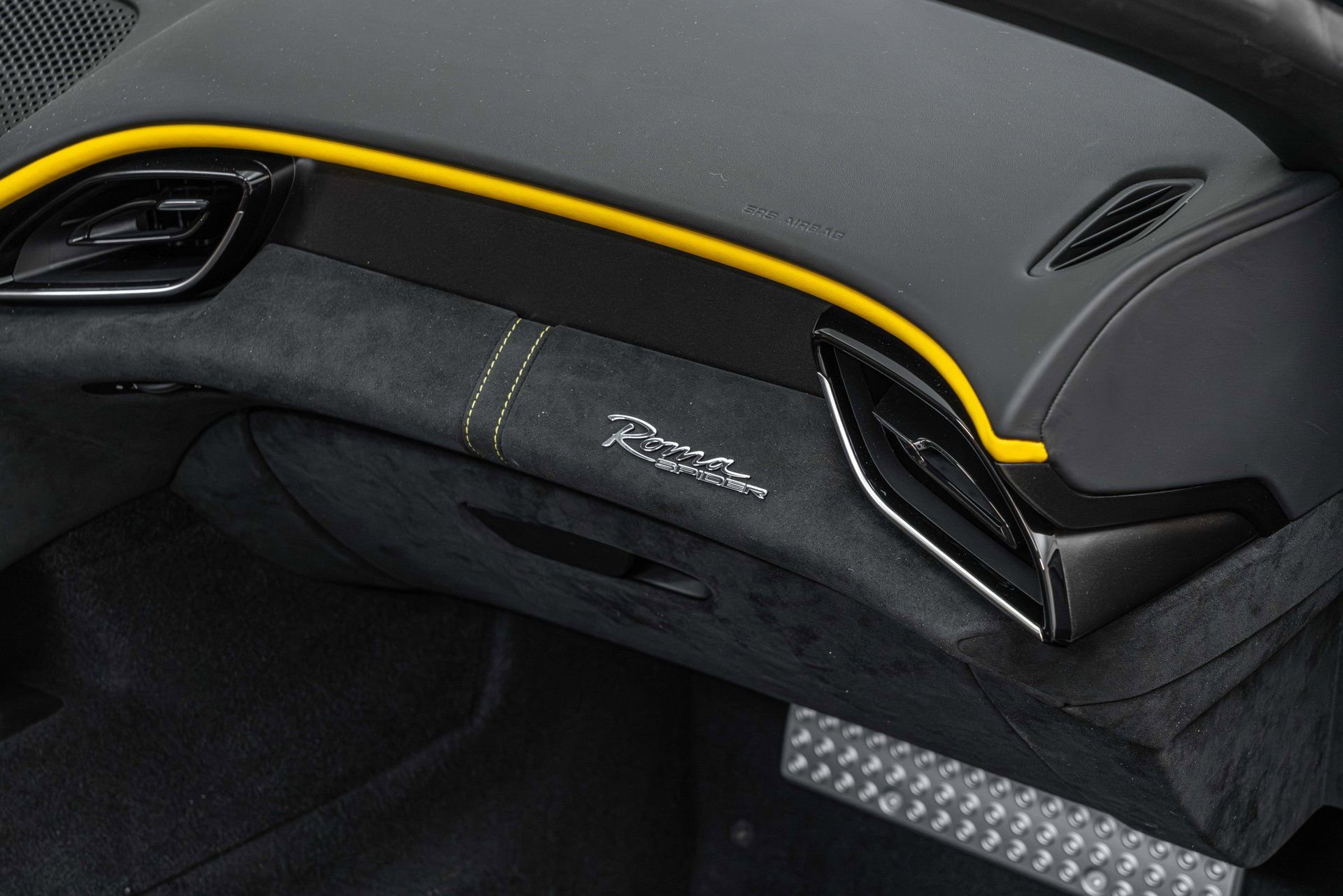 Certified 2025 Ferrari Roma Spider RWD image 65