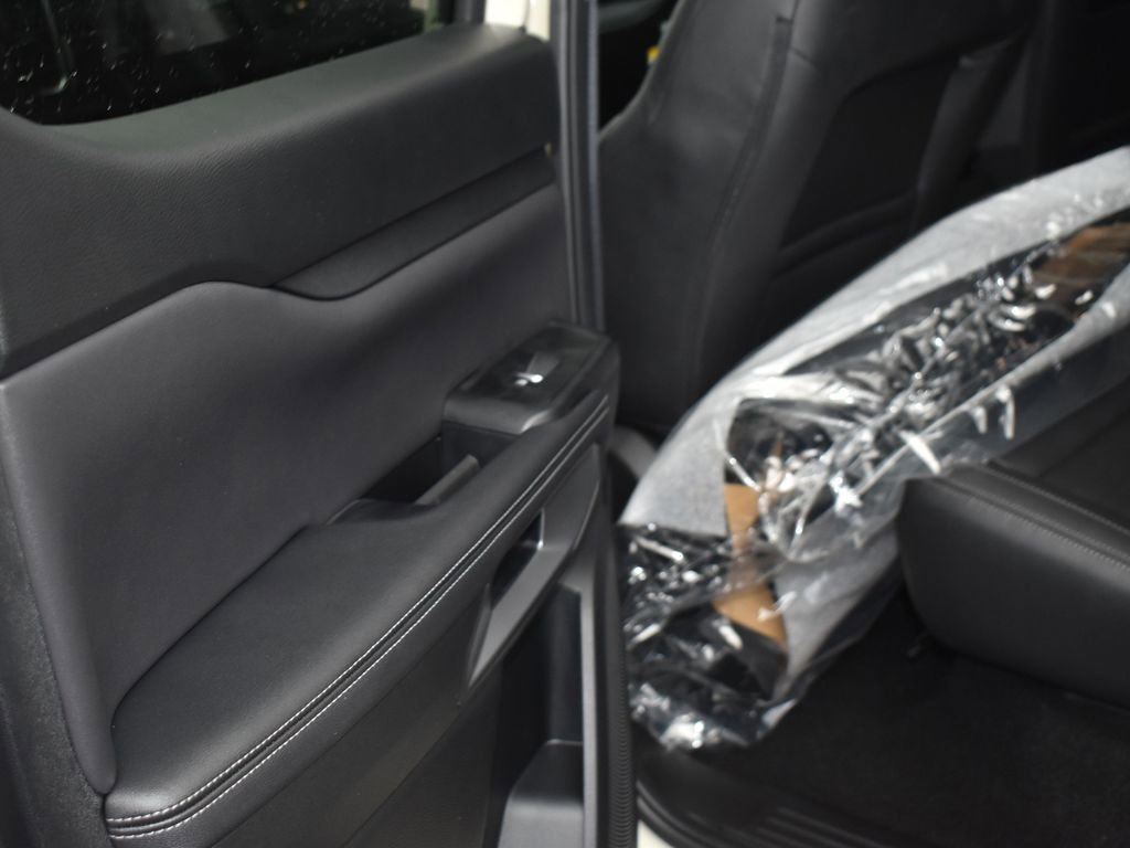 New 2025 Ford Ranger Lariat w/ FX4 Off-Road Package image 12