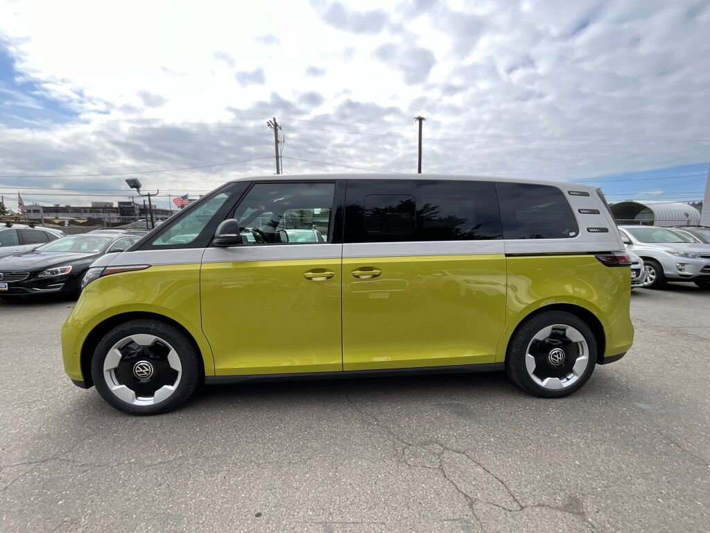 New 2025 Volkswagen ID. Buzz Pro S Plus image 5