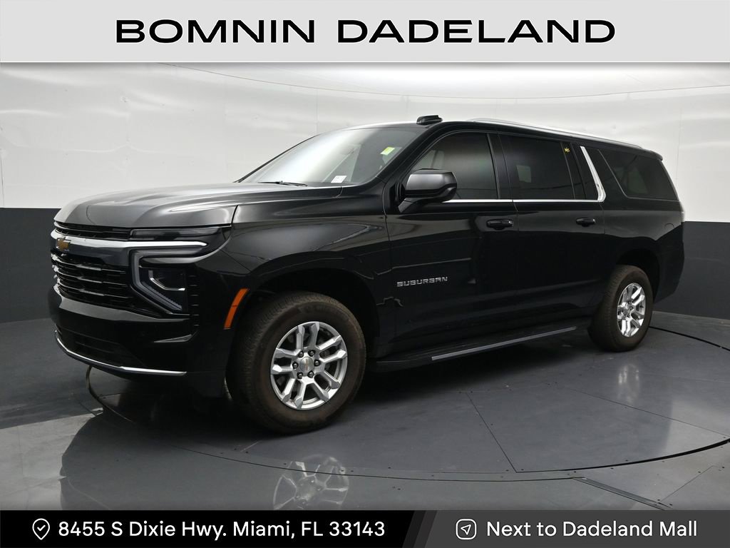 Used 2026 Chevrolet Suburban LS RWD image 1