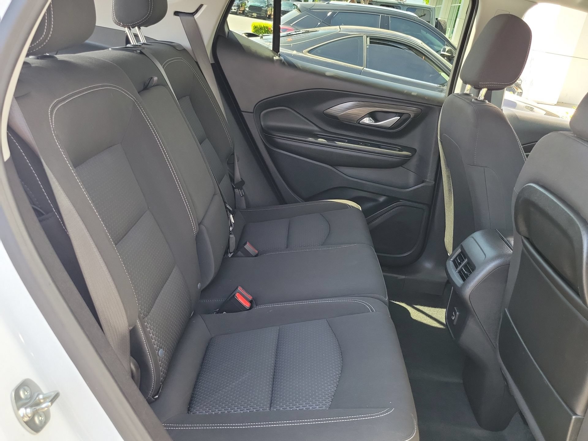 Used 2024 GMC Terrain SLE FWD image 20