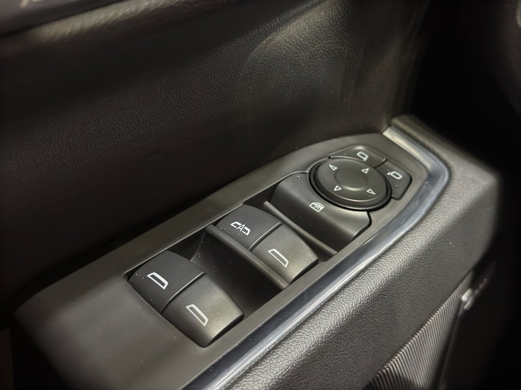 Used 2024 GMC Sierra 1500 Elevation w/ Elevation Premium Package image 38