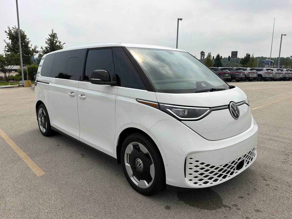 Certified 2025 Volkswagen ID. Buzz Pro S RWD image 1