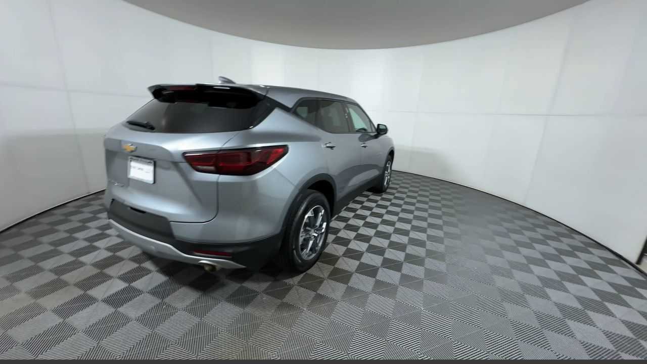 Certified 2025 Chevrolet Blazer LT AWD/4WD image 8
