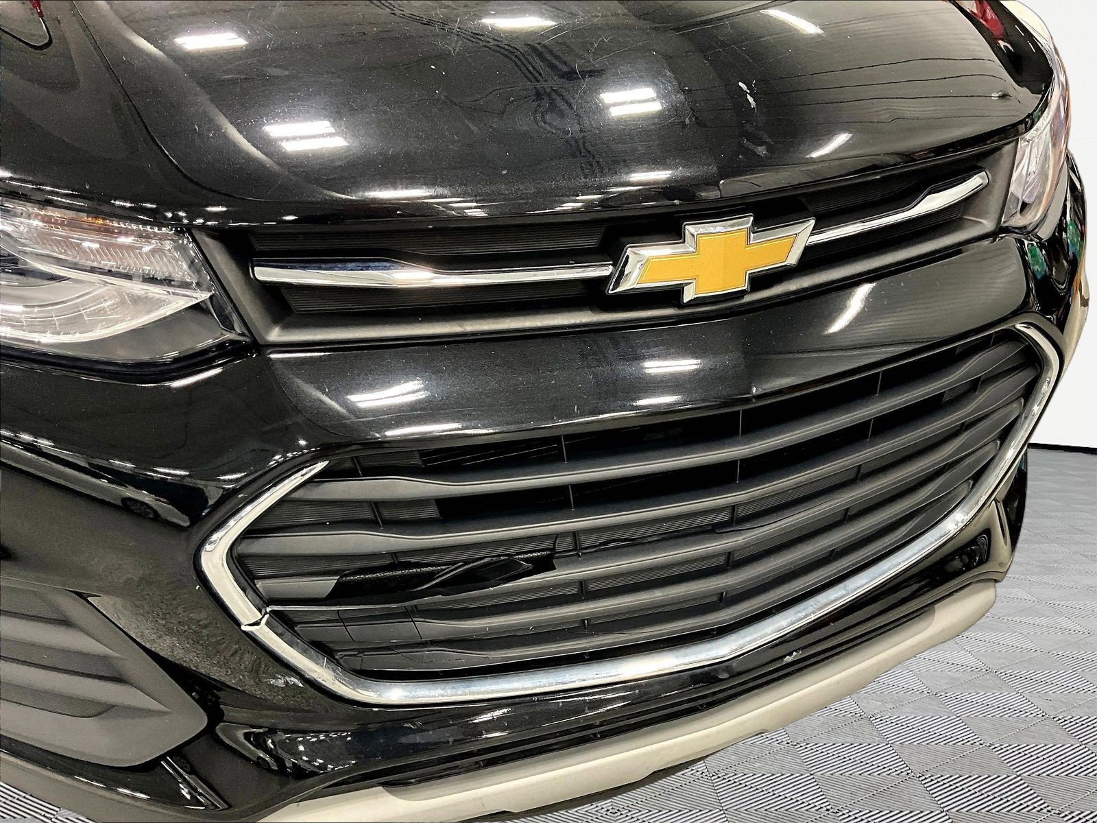 Used 2019 Chevrolet Trax LT FWD image 32