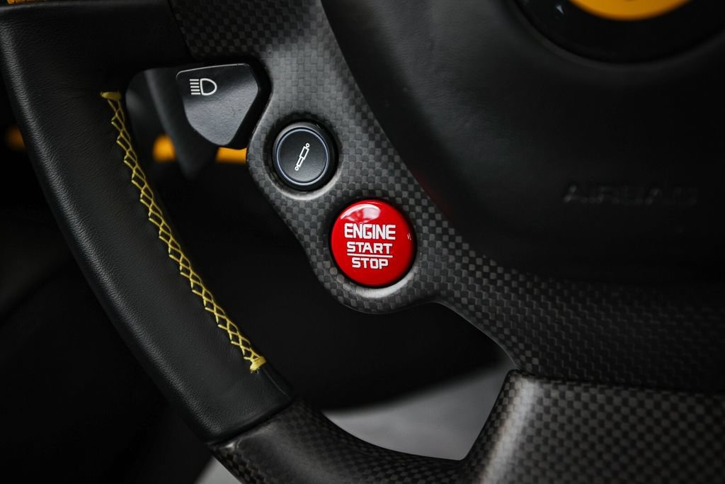 Used 2019 Ferrari 488 Pista Coupe RWD image 26