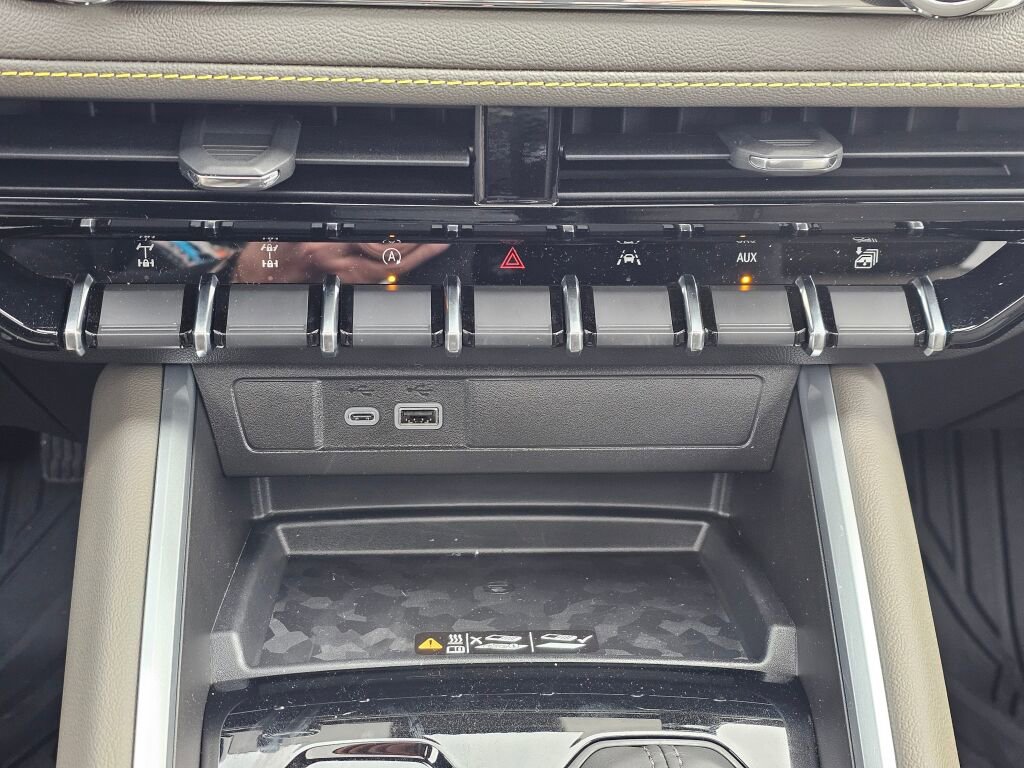 New 2026 Chevrolet Colorado ZR2 w/ Technology Package image 16