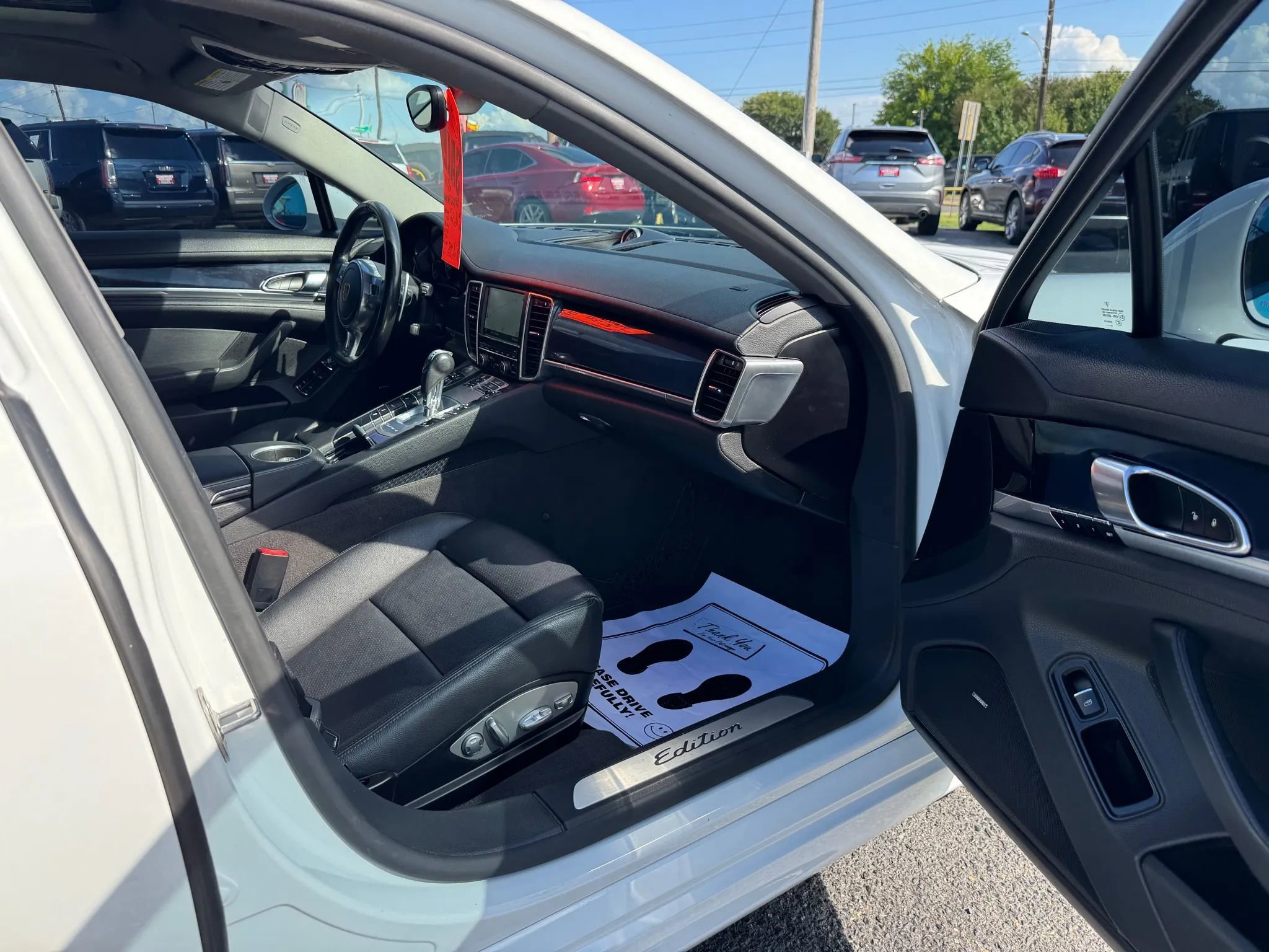 Used 2016 Porsche Panamera image 12