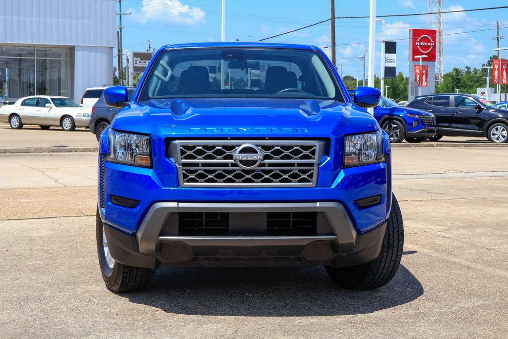 Used 2024 Nissan Frontier SV RWD image 22