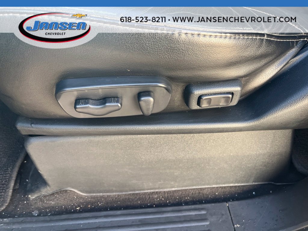 Used 2015 Nissan Armada Platinum w/ 2nd Row Captain Seat Package AWD/4WD image 15
