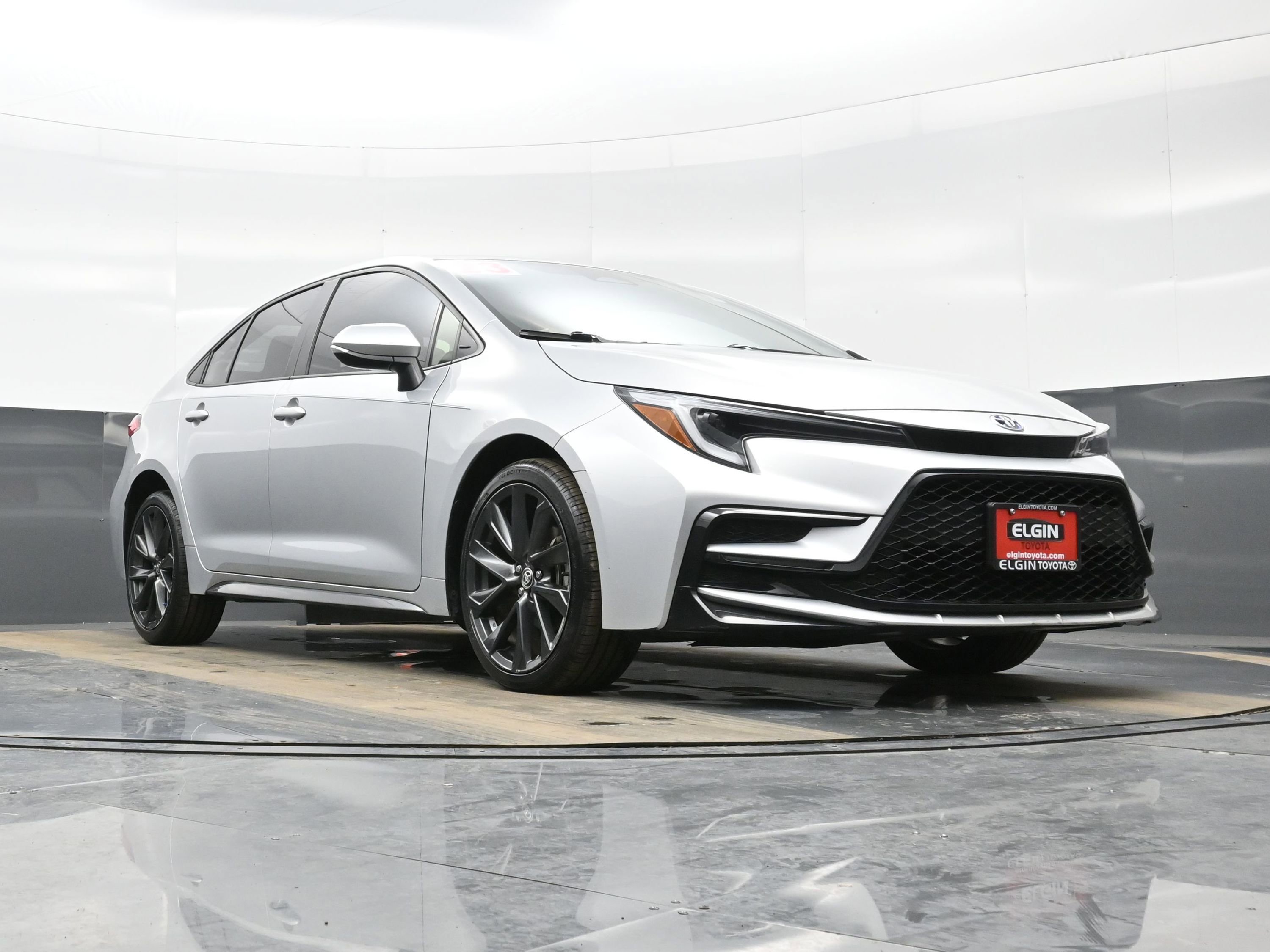 Used 2023 Toyota Corolla SE image 25