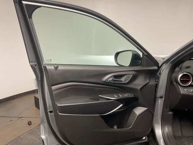 New 2026 Chevrolet Trax RS image 9