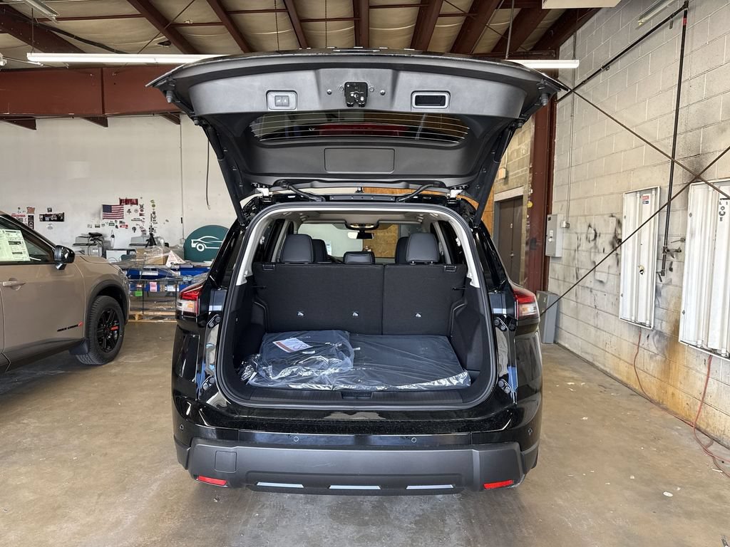 New 2026 Nissan Rogue Dark Armor AWD/4WD image 20