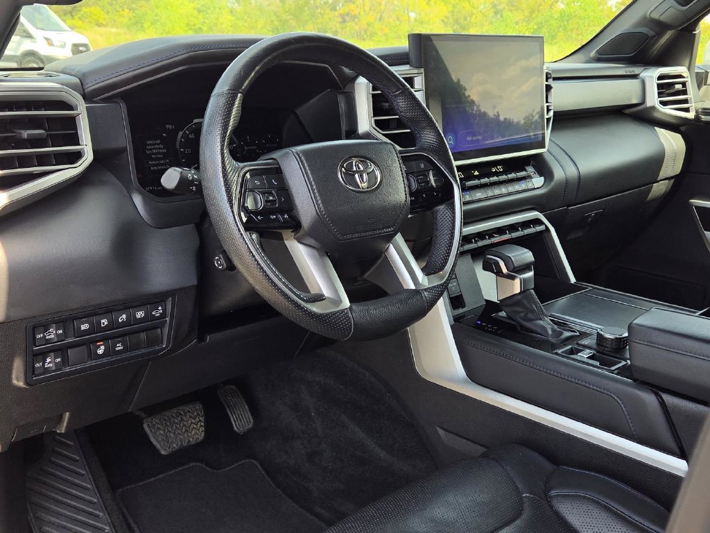Used 2025 Toyota Tundra Platinum AWD/4WD image 15