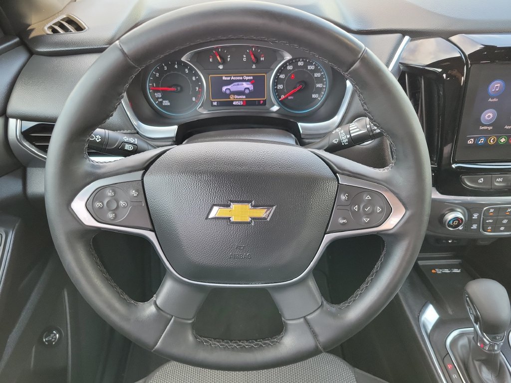 Used 2023 Chevrolet Traverse LT FWD image 32
