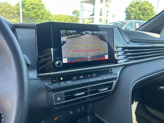 Used 2025 Toyota Camry SE FWD image 24