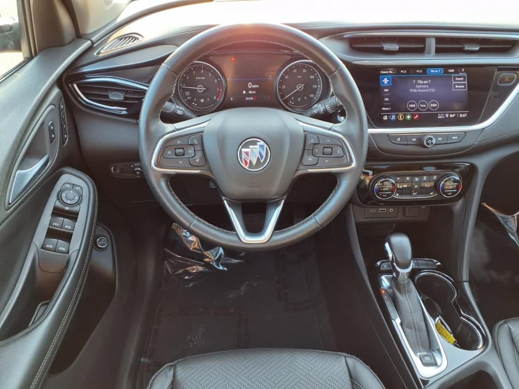 Used 2022 Buick Encore GX Essence w/ Experience Buick Package image 3