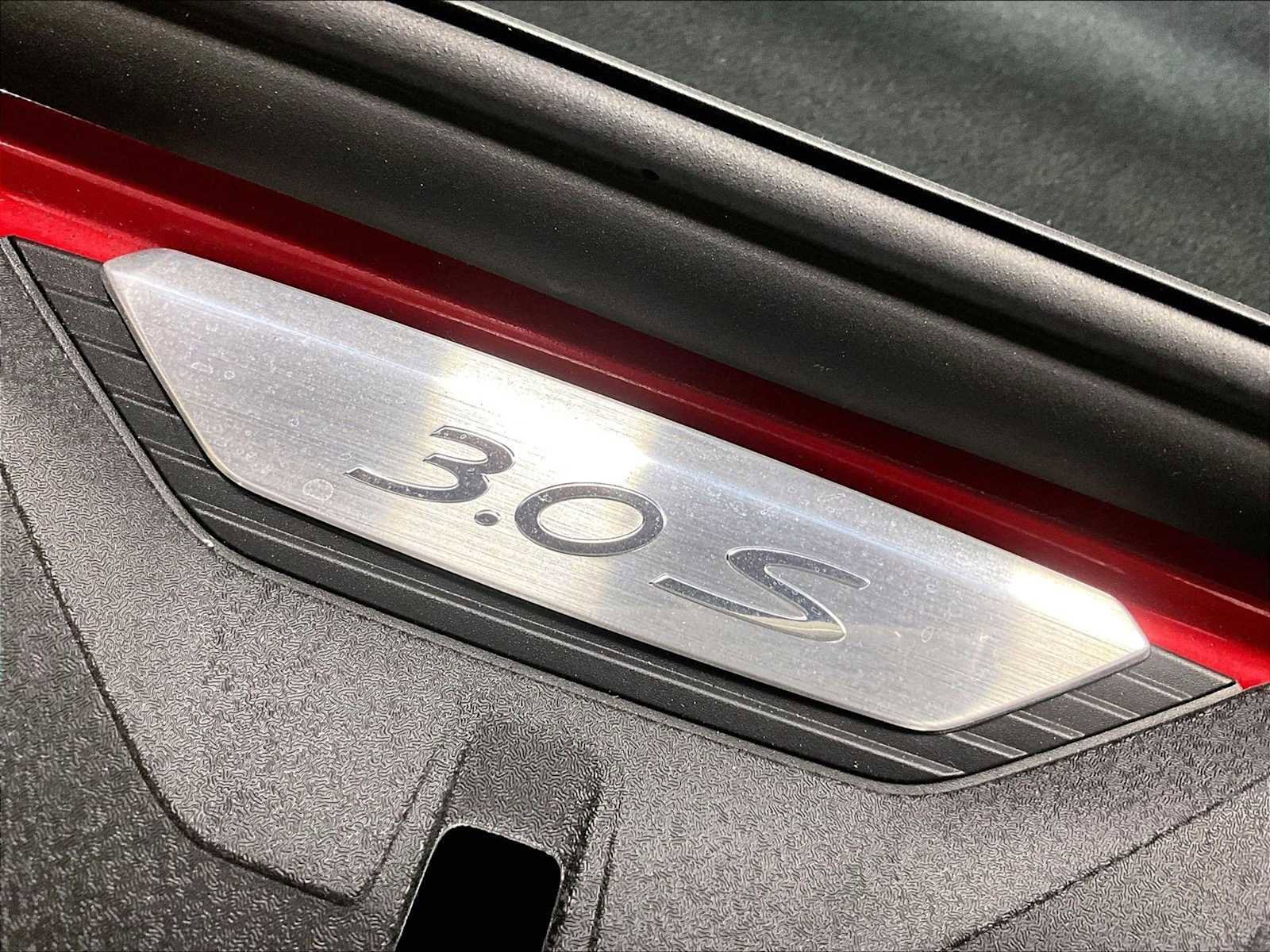 Used 2023 Porsche 911 Carrera 4S image 36