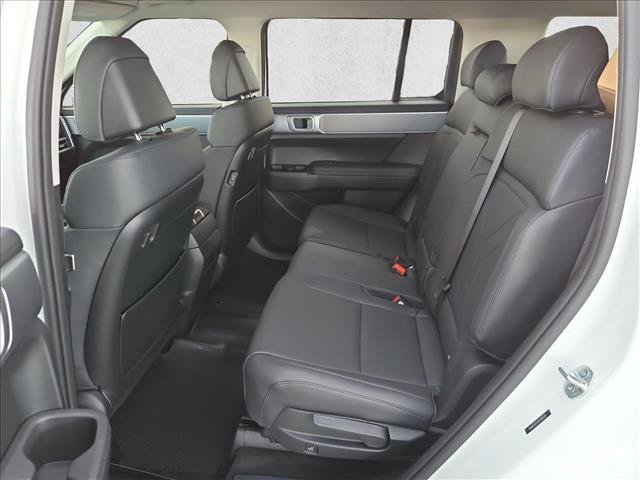 New 2027 Hyundai Santa Fe SEL FWD image 12