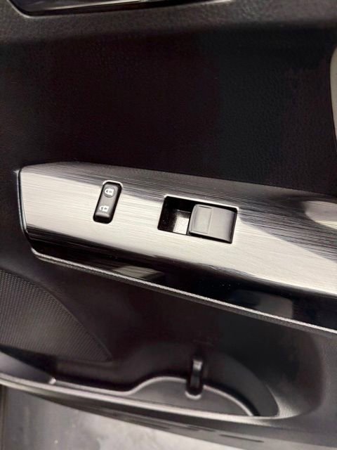 Used 2018 Toyota RAV4 Limited w/ Advanced Technology Package AWD/4WD image 43