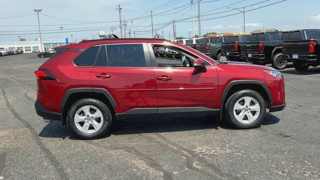 Used 2020 Toyota RAV4 XLE image 14