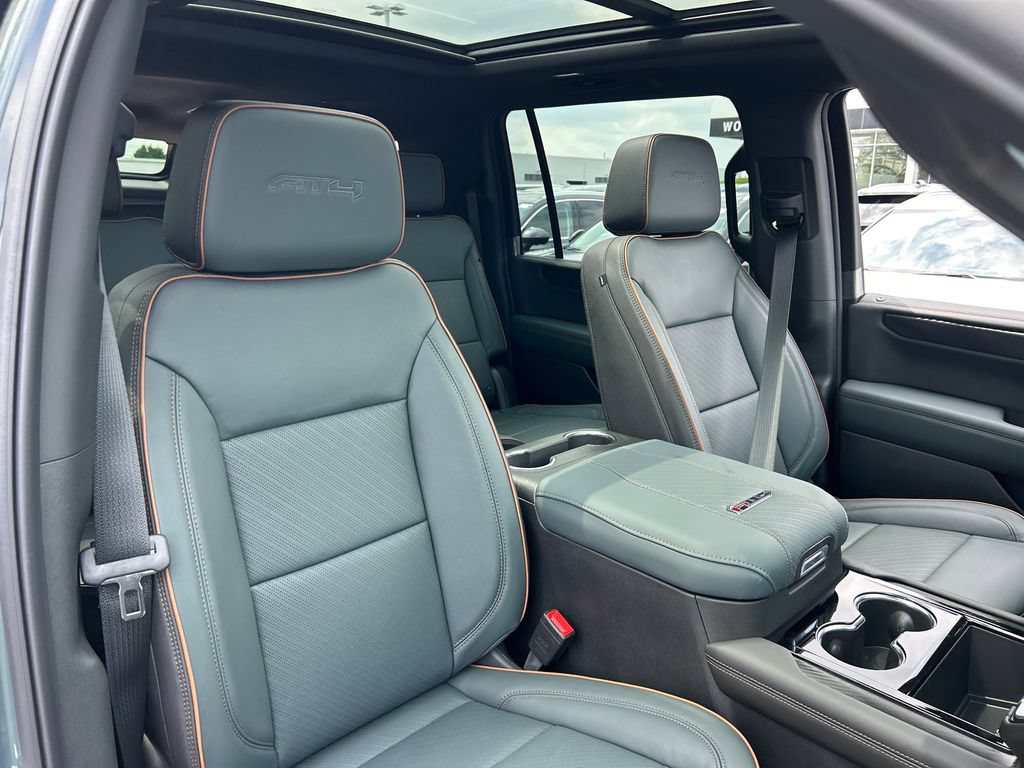 New 2026 GMC Yukon XL AT4 AWD/4WD image 38