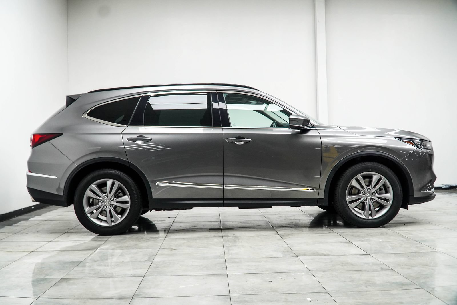 Used 2023 Acura MDX SH-AWD image 6