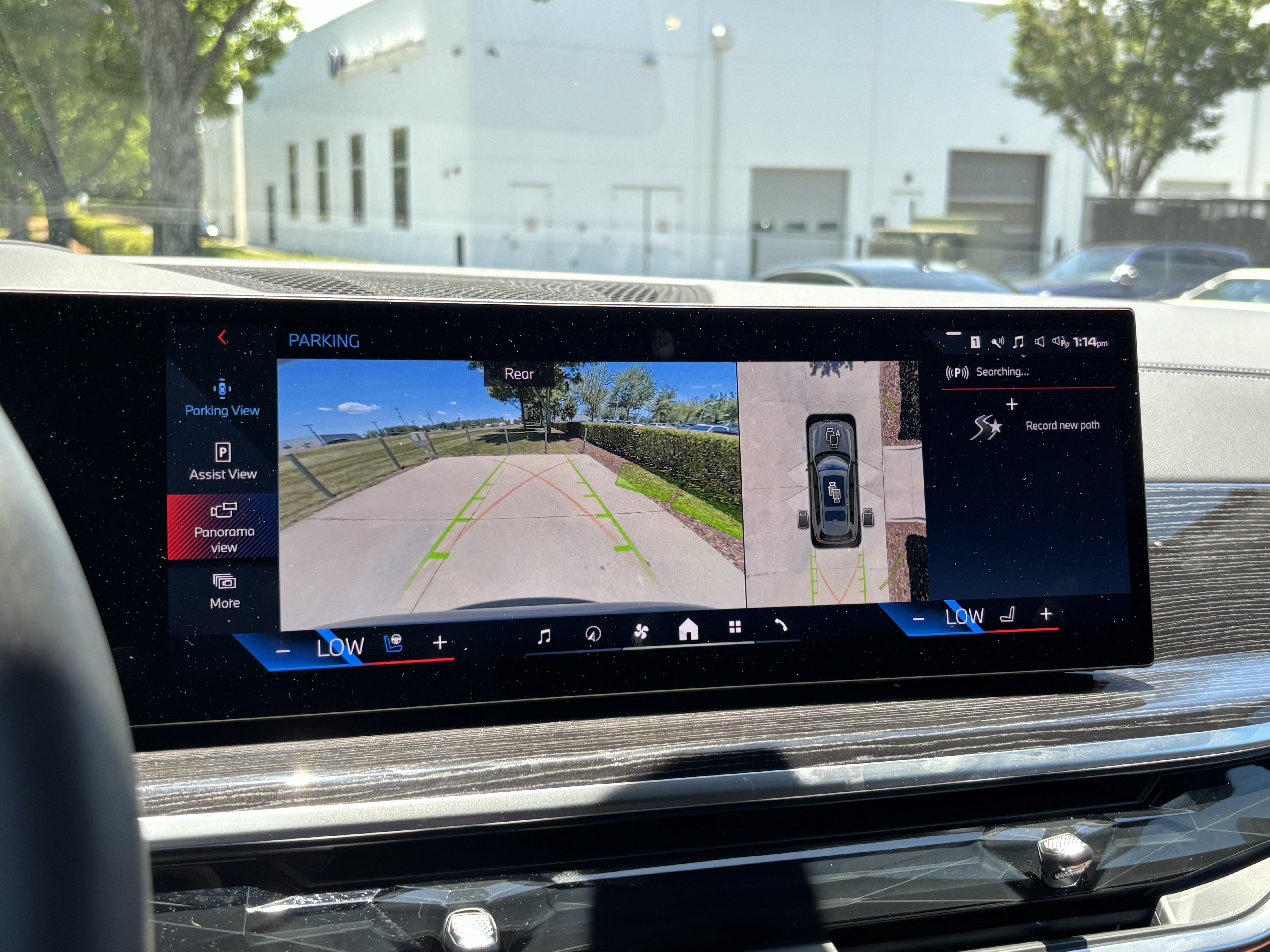 Certified 2026 BMW X7 M60i AWD/4WD image 25