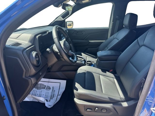Used 2025 Chevrolet Colorado Trail Boss image 9