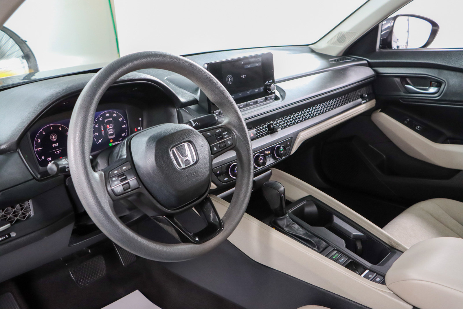 Used 2024 Honda Accord EX image 23