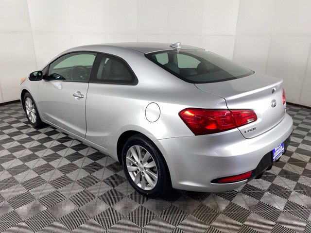 Used 2014 Kia Forte Koup EX w/ EX Premium Package FWD image 9