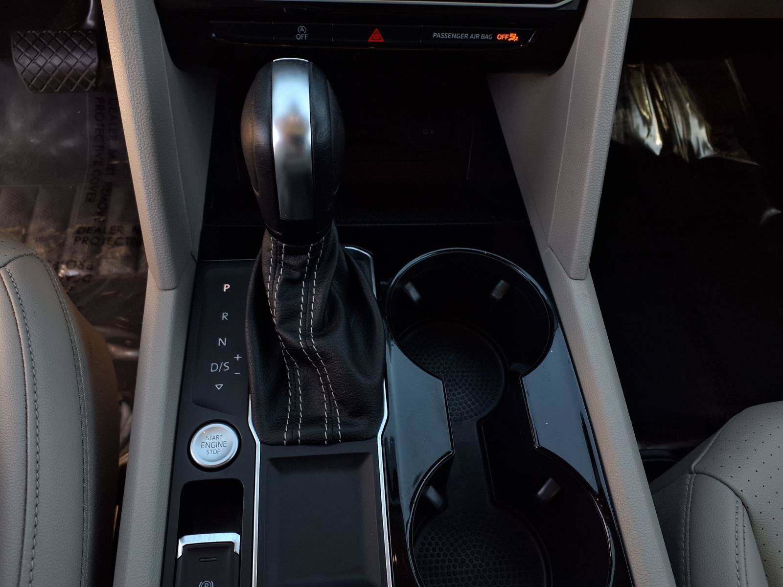 Certified 2022 Volkswagen Atlas SE FWD image 13