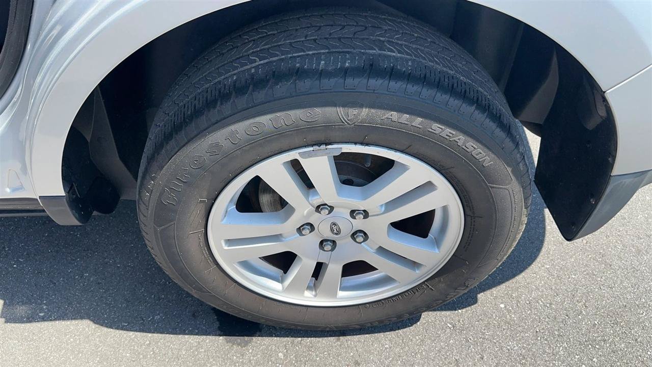 Used 2010 Ford Edge SE FWD image 13