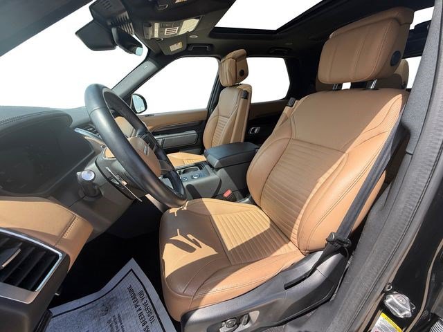 Certified 2024 Land Rover Discovery Metropolitan Edition AWD/4WD image 10