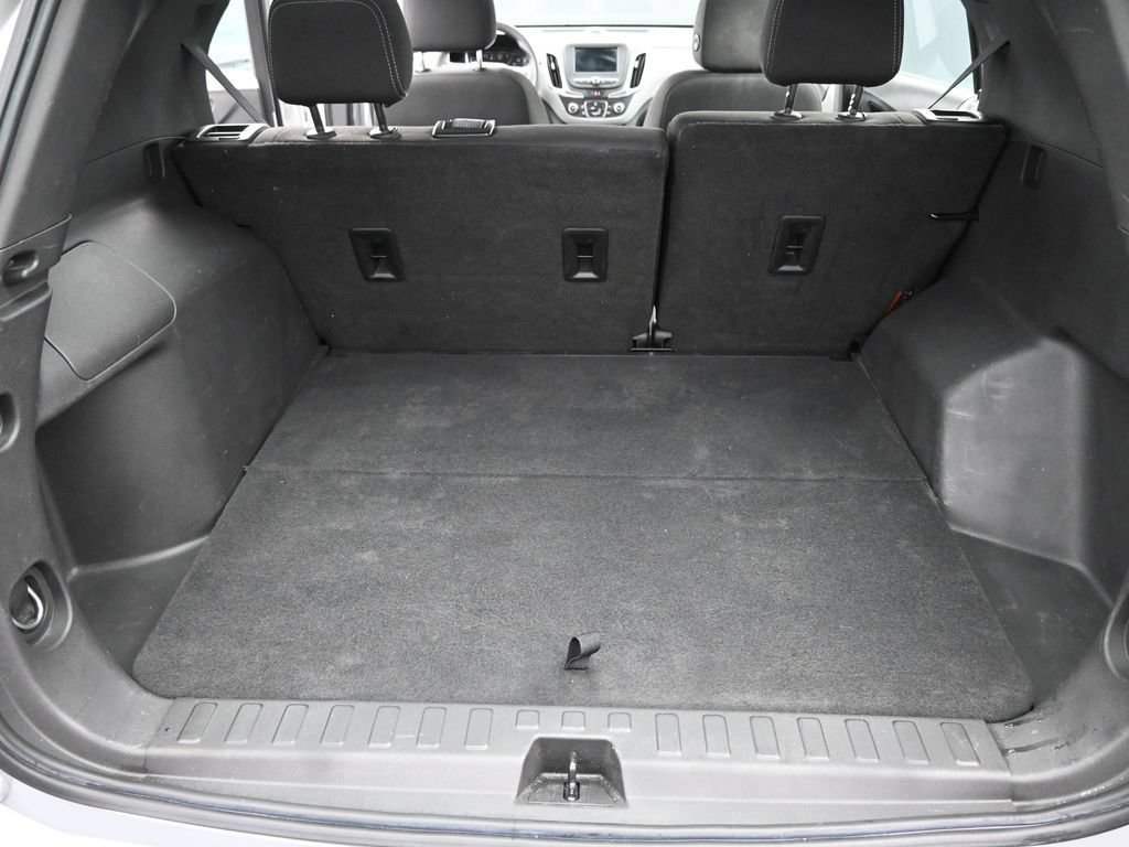 Used 2022 Chevrolet Equinox LS AWD/4WD image 14